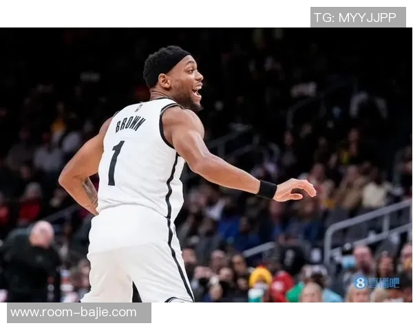 费尔斯半场表现惨淡三投全失仅得2板1助空篮失手令人失望